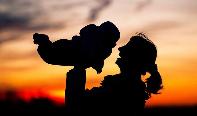 Die Geburt eines Kindes bringt  jede F...estellung soll die Babylotsin leisten.  | Foto: dpa