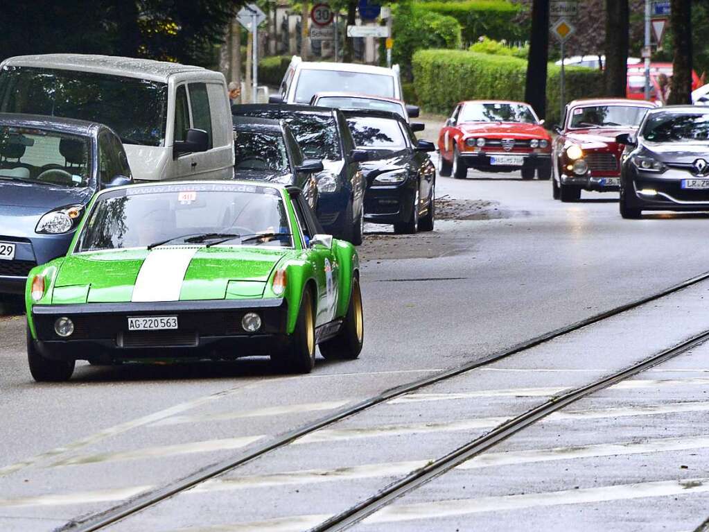 Coole Kisten und flotte Flitzer: Bei der Schauinsland-Klassik gibt’s Oldtimer aus nchster Nhe.