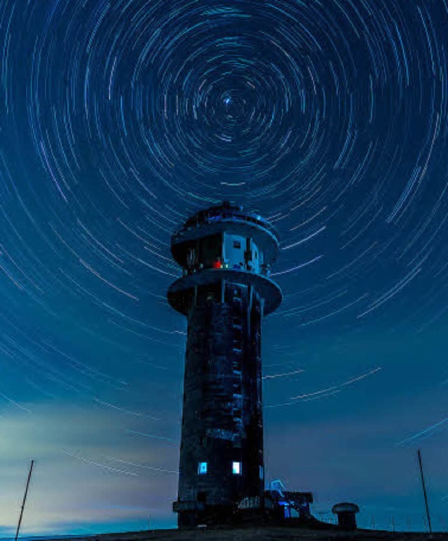 Ein himmlisches Vergngen: Sternschnup...r Turm hat dann bis 23 Uhr geffnet.    | Foto: Klaus Hansen
