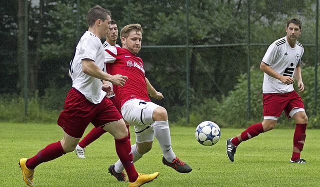 Fabian Jenisch,  Kapitn der SF Winden...SF Elzach-Yach. Am Ende stand es 4:4.   | Foto: fleig