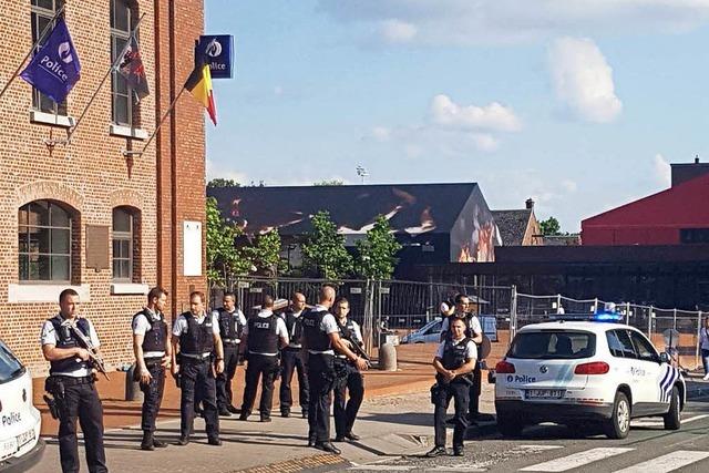 Mann verletzt in Belgien zwei Polizistinnen mit Machete