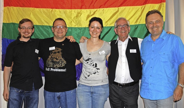Andreas Bhler, Jonny Schuler, Sonja S...erstehen der schwul-lesbischen Gruppe.  | Foto: Thomas Loisl Mink