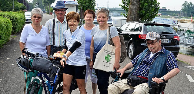 Trotz ihrer  Muskelerkrankung radelt B...uppe fr Muskelerkrankungen empfangen.  | Foto: Voigt