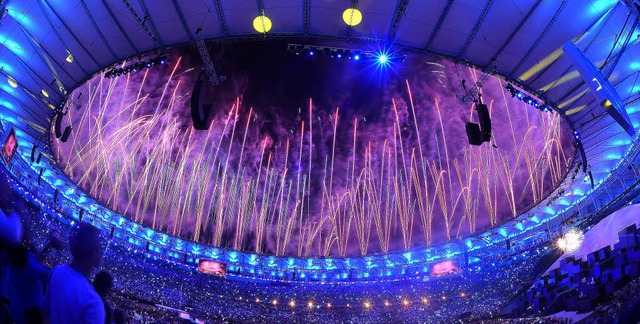 Die Erffnungsfeier war eine mitreien...r Brasilianer vor den Augen der Welt.   | Foto: dpa