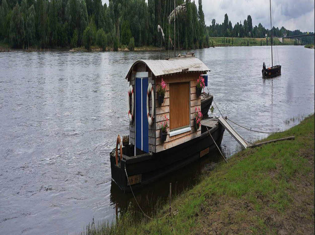 Hausboot an der Loire.Fotografin: Heidi Frey, Rheinfelden