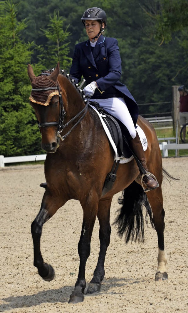 <BZ-FotoAnlauf>Reiten: </BZ-FotoAnlauf...z in der M*-Dressur nur um 0,2 Punkte.  | Foto: Jochen Dippel