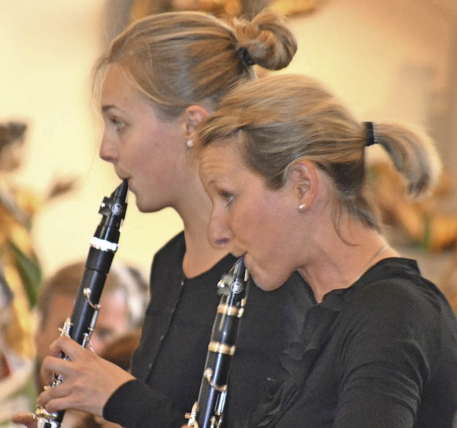 Gekonntes Solo: Michaela Ortlieb und Melanie Stecher   | Foto: Verein