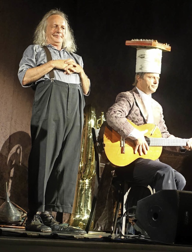 Die beiden Konzert-Clowns Gogol &amp; ...enes Spiel mit der klassischen Musik.   | Foto: Roswitha Frey