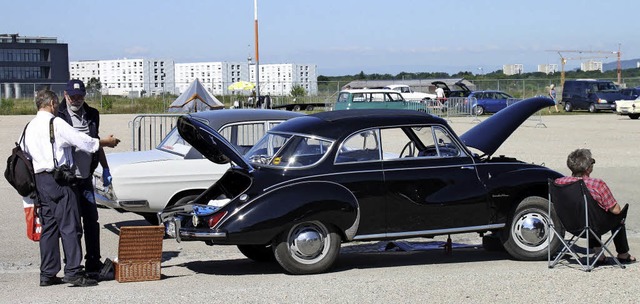 Hingucker: Der DKW 3=6 (F93) galt in s...pten 50er Jahren, als Reiselimousine.  | Foto: Sandrina Meier