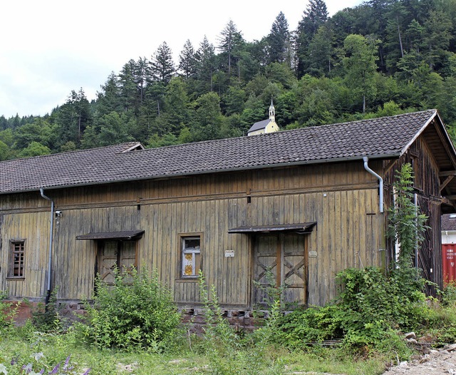 Kein Denkmalschutz: Der Gterschuppen am Zeller Bahnhof wird bald abgerissen  | Foto: Hermann Jacob