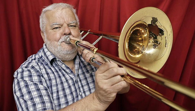 Bei Blasinstrumenten macht ihm  keiner...h von der Stadtkapelle verabschiedete.  | Foto: ARCHIV: CHRISTOPH BREITHAUPT