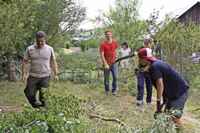 Helfen und Menschen kennenlernen