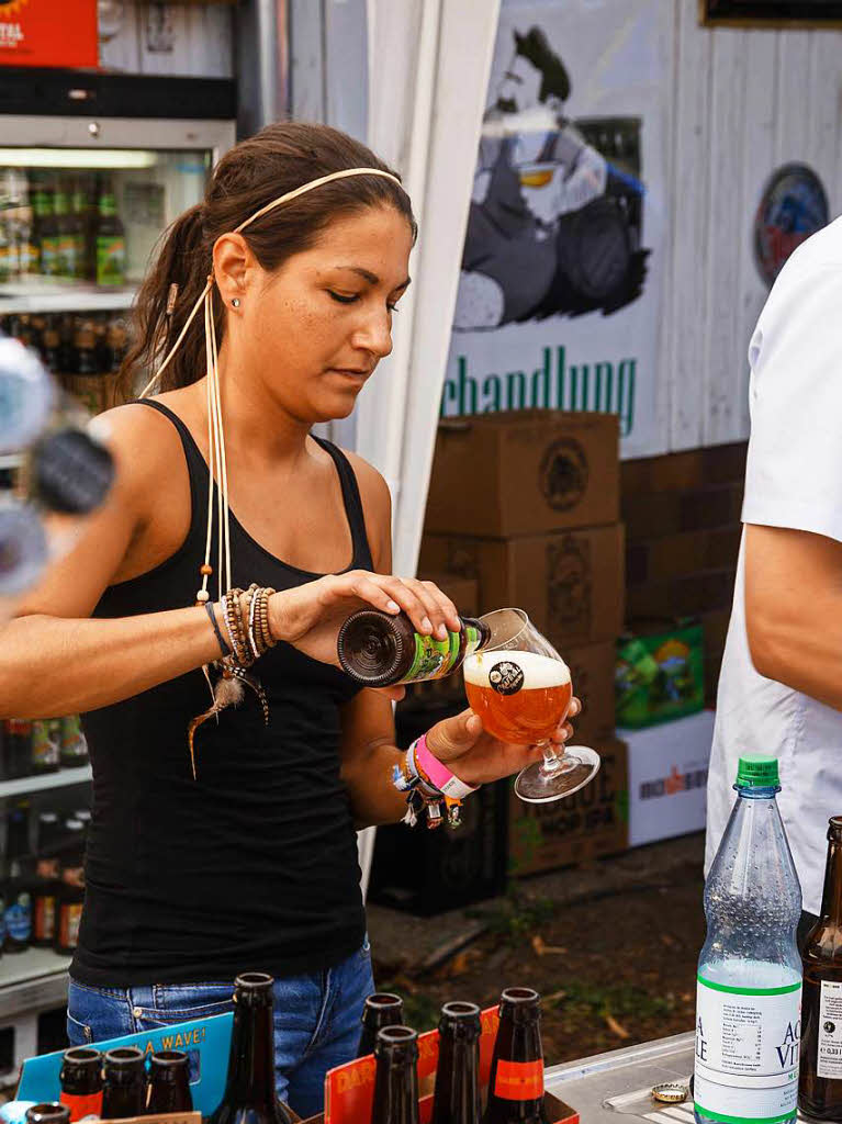 Bei Super-Sommerwetter lieen sich die Besucher des Craftivals von handgemachten Bieren erfrischen.