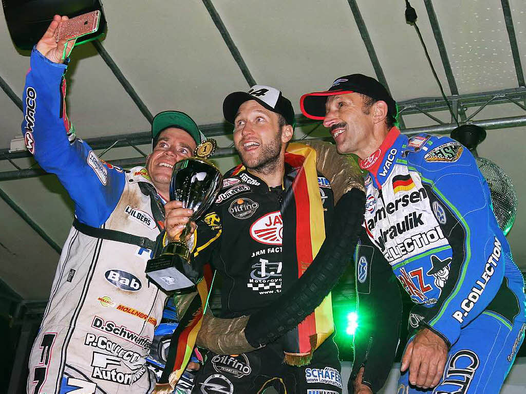 Das Siegerfoto der deutschen Meisterschaft in der Soloklasse (von links): Stephan Katt, der neue Champion Martin Smolinski und Bernd Diener