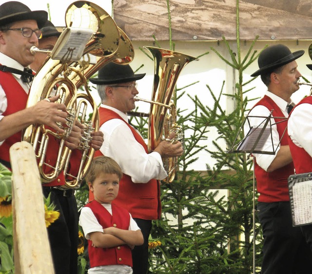 Beim Festnachmittag im Festzelt und zu...-Thoma-Tag von ihrer schnsten Seite.   | Foto: Ulrike Spiegelhalter