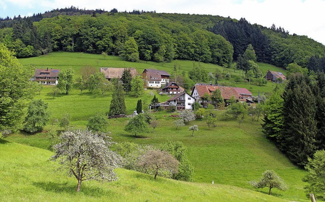 Am Ortsrand von Ksacker  soll ein weiteres Gebude entstehen.  | Foto: Rolf-Dieter Kanmacher