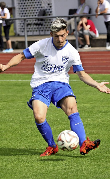 Spielt den letzten Pass auch verdeckt: Almin Mislimovic   | Foto: Rogowski