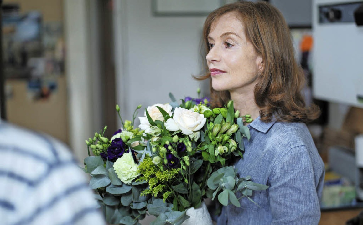 Isabelle Huppert ist die Philosophielehrerin Nathalie.   | Foto: dpa