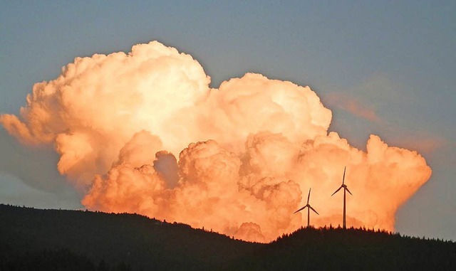 Wie entstehen diese Wolkenberge?  | Foto: Joachim Heitz