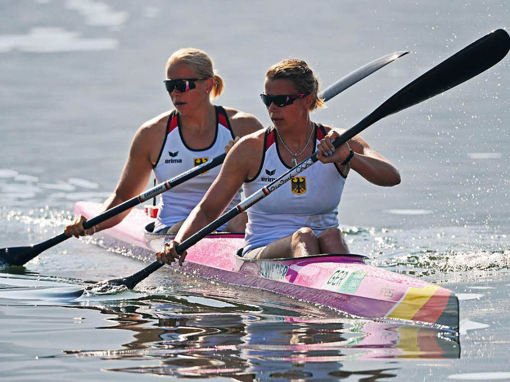 Franziska Weber (rechts) und Tina Dietze gewannen Silber im Kajak-Zweier