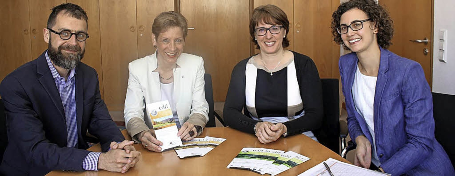 Netzwerker (von links): Erster Landesb... Martina Hinrichs und Laura Berchtold   | Foto: zVg