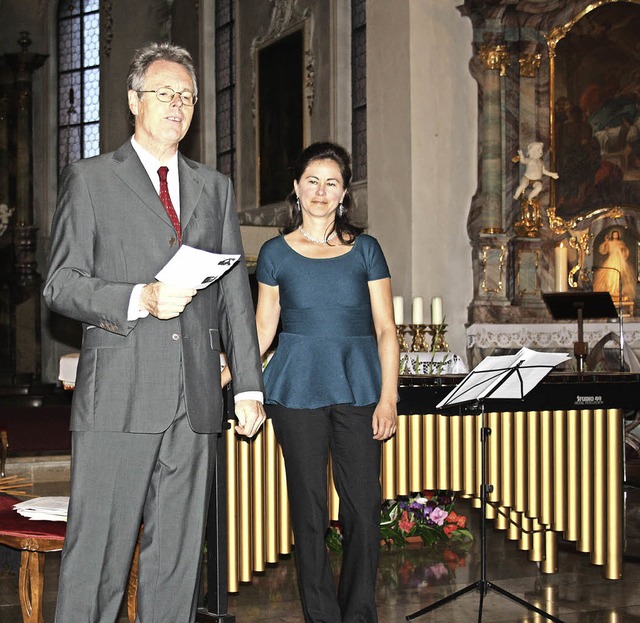 Hans-Josef Knaust ( Orgel ) und Isabel...tmoos ein auergewhnliches Konzert.    | Foto: Andreas Bhm