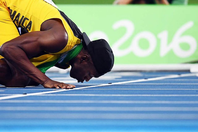 Bolt ksst die Bah von Rio.  | Foto: dpa