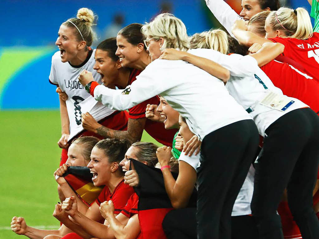 Ganz groe Emotionen: Die deutschen Fuballerinnen gewinnen Gold.