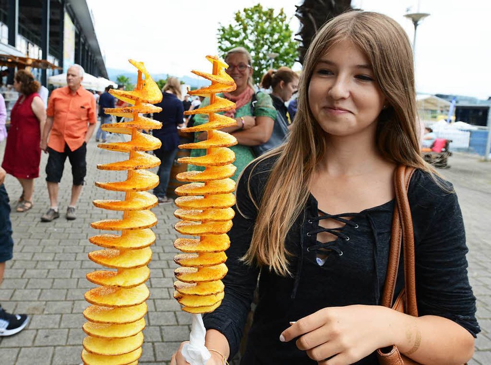 Kartoffeln am Stiel.  | Foto: Rita Eggstein