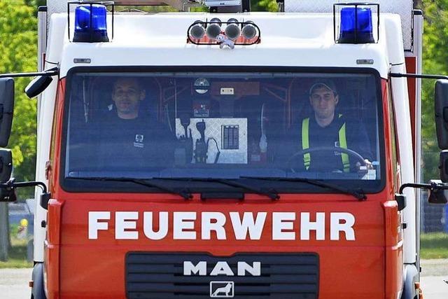 Feuer in Hochhaus in Freiburg-Weingarten – 100 Bewohner in Sicherheit gebracht