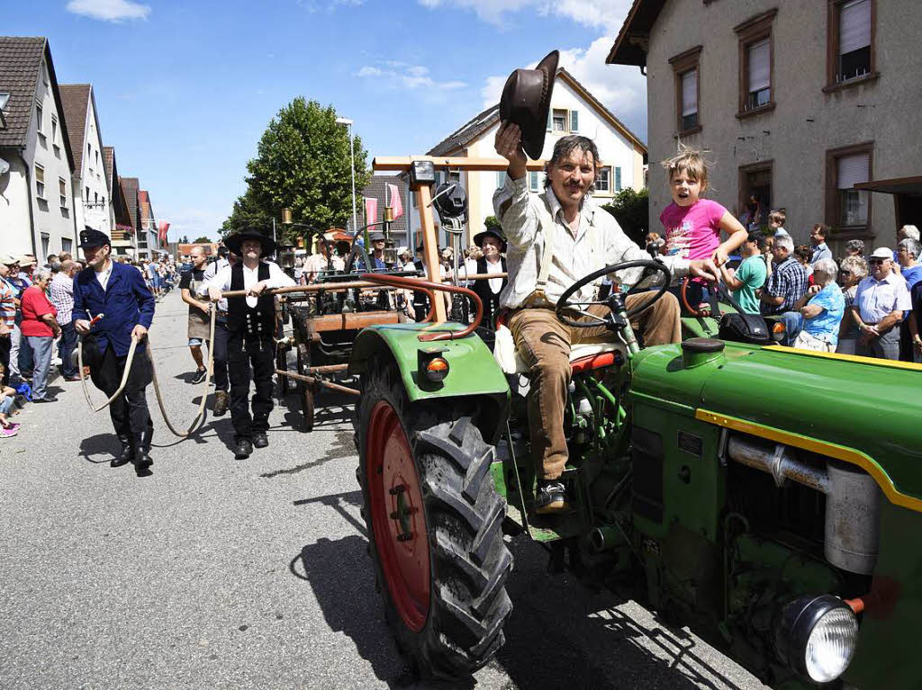 Impressionen vom Festumzug in Rheinhausen