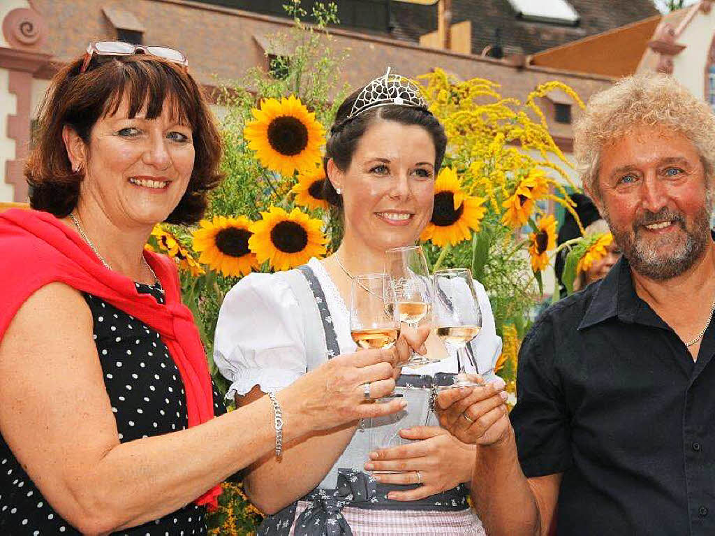 Drei Tage lang wird bei den Ebringer Weintagen verkostet, gegessen, getanzt und gefeiert. Die Bilder einer gelungenen Veranstaltung: