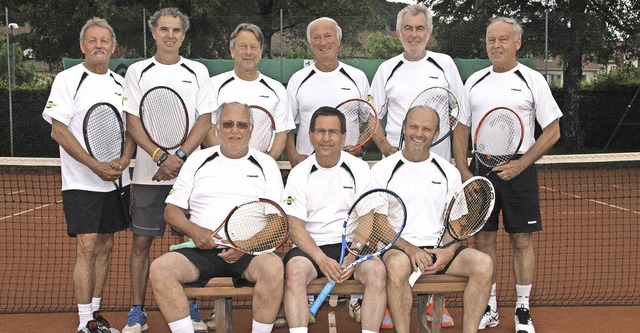 Die Tennismannschaft Herren 60 im  SV ...l Hauser, Werner Hbl und Peter Blum.   | Foto: Privat
