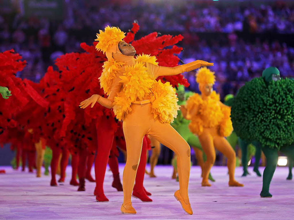 Bei der mehr als zweistndigen Abschlusszeremonie wurden nochmals die brasilianische Kultur, Musik und Lebensfreude gefeiert. Sie war bunt, laut und frhlich.