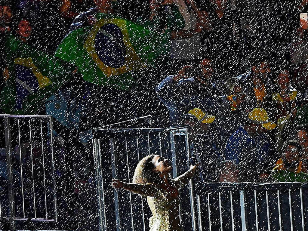 Bei der mehr als zweistndigen Abschlusszeremonie wurden nochmals die brasilianische Kultur, Musik und Lebensfreude gefeiert. Sie war bunt, laut und frhlich.