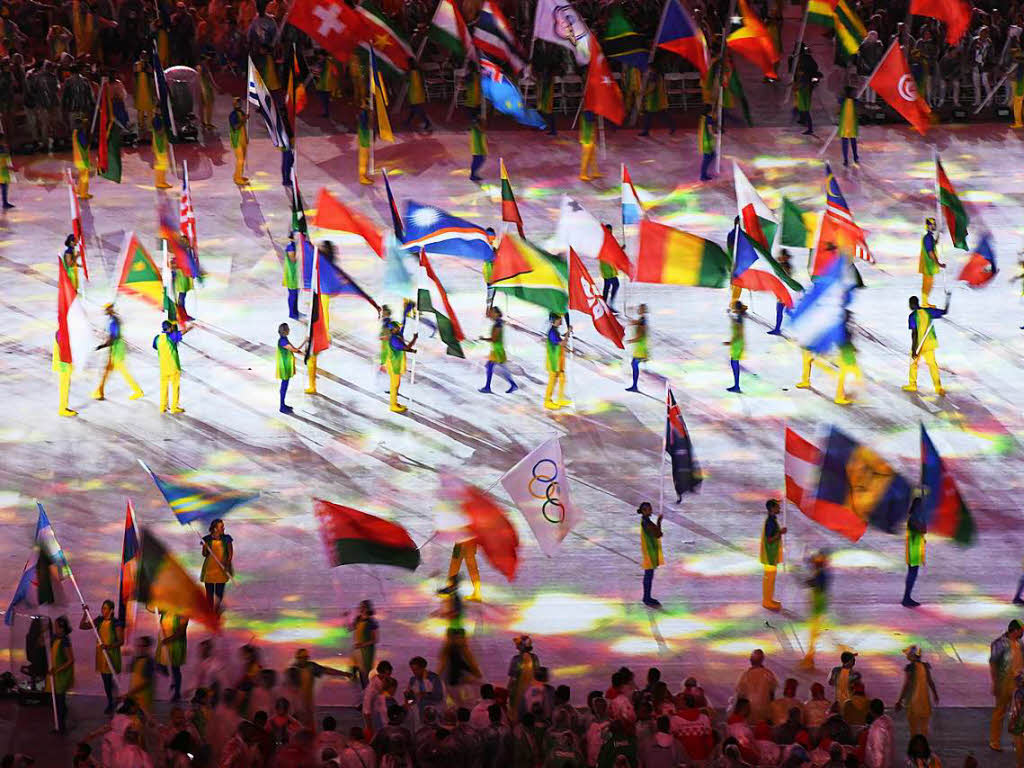 Bei der mehr als zweistndigen Abschlusszeremonie wurden nochmals die brasilianische Kultur, Musik und Lebensfreude gefeiert. Sie war bunt, laut und frhlich.