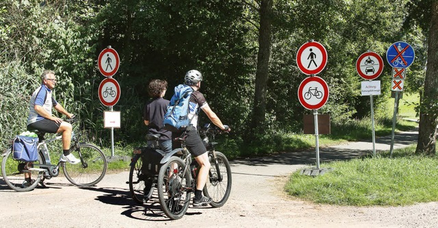 Kein Durchkommen mehr fr Radfahrer un... in der Nhe des Schnkenbrnnles da.   | Foto: heidi fssel