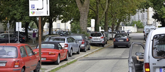 Der Autoverkehr am Kronenplatz wird k...l dafr eine Fahrradstrae entstehen.   | Foto: Seller
