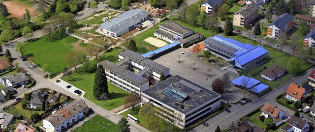 Die Schulen auf der Zelg sind seit dem...inschaftsschule zusammengelegt worden.  | Foto: Erich Meyer