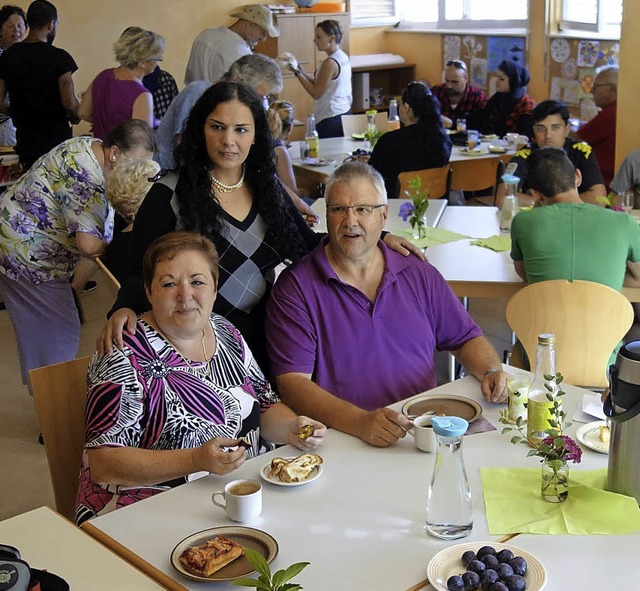 Das dritte Caf des Helferkreises fand...att und hat viele Besucher angezogen.   | Foto: Verena Pichler/Privat