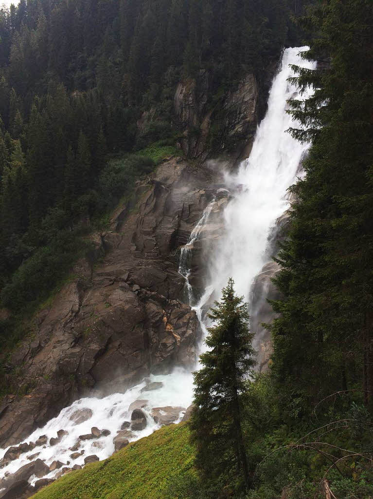 Mystisch und einzigartig fanden Renate und Edgar Grauli aus Wyhlen die Krimmler Wasserflle/Salzburger Land. Fotografiert mit iphone 5BZ Fotosommer: Wandern
