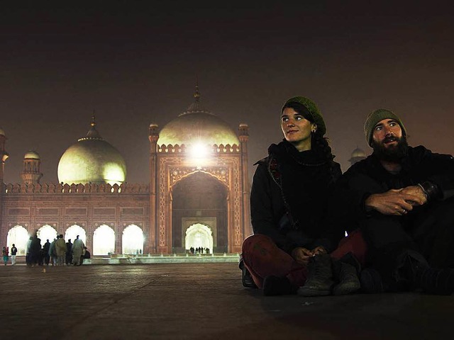 Gwen Weisser und Patrick Allgaier vor der Badshahi Moschee in Lahore  | Foto: Patrick Allgaier