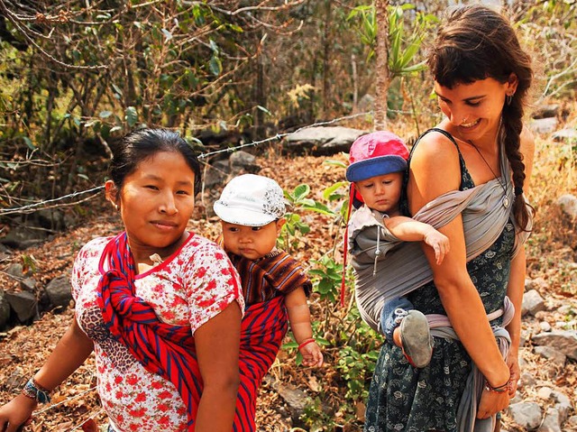 Gwen Weisser mit Sohn Bruno in Guatemala  | Foto: Patrick Allgaier