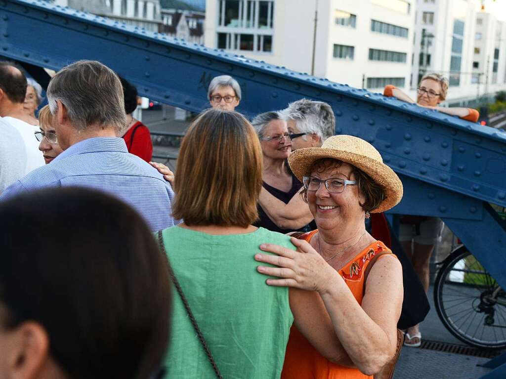 Tango auf der Wiwili-Brcke im Rahmen der BZ-Ferienaktion