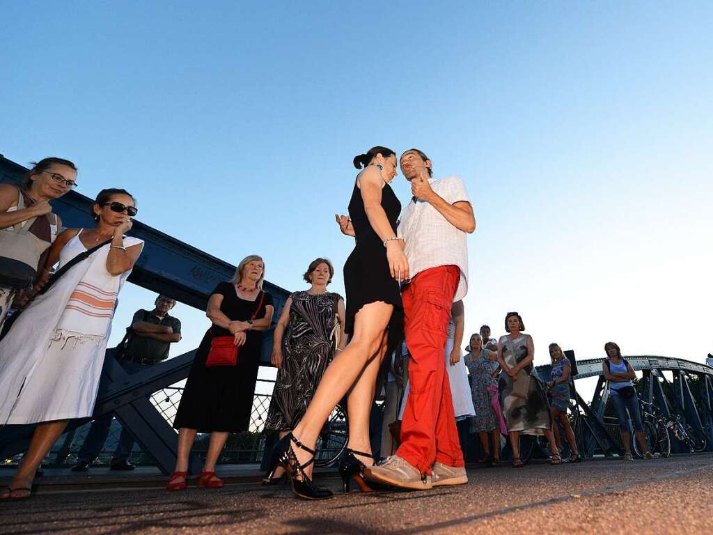 Tango zur Blauen Stunde auf der Blauen Brcke