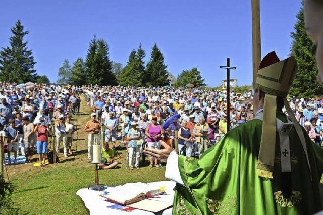 1200 Menschen feierten mit Erzbischof Burger Gottesdienst auf dem Kandel