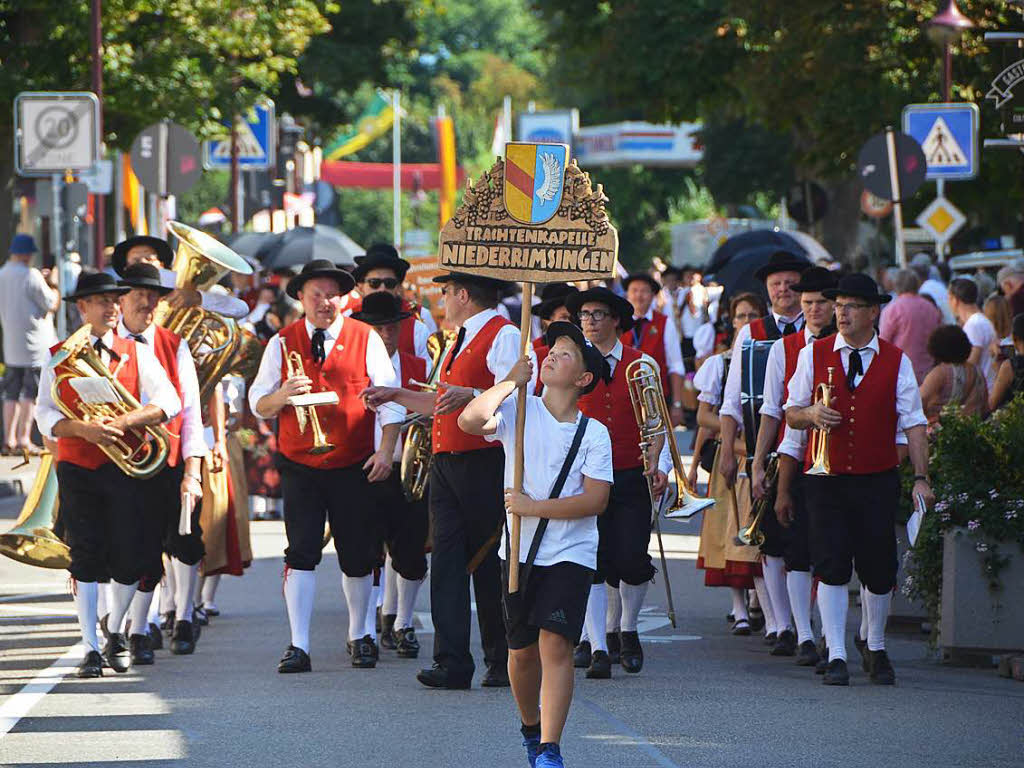 Eine Augenweide: der Festumzug zum Kreistrachtenfest in Breisach