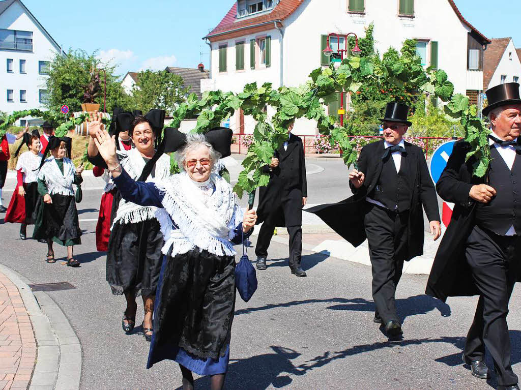 Eine Augenweide: der Festumzug zum Kreistrachtenfest in Breisach