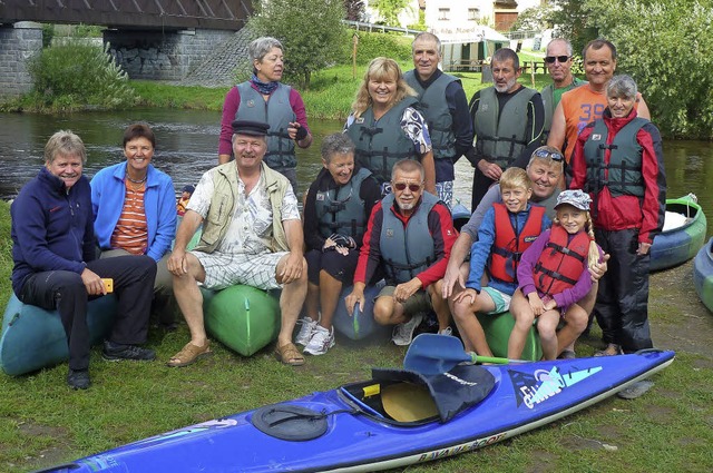 15 Mitglieder des Schwarzwaldvereins Sthlingen paddelten auf der Moldau.  | Foto: privat