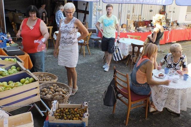 Flohmarkt auf dem Bauernhof